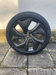 Range Rover Sport 23' Carbon Fibre 5128 Dark Grey Wheels with Pirelli tyres