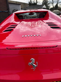 458 spider red 18