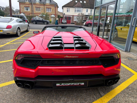 red lambo 25